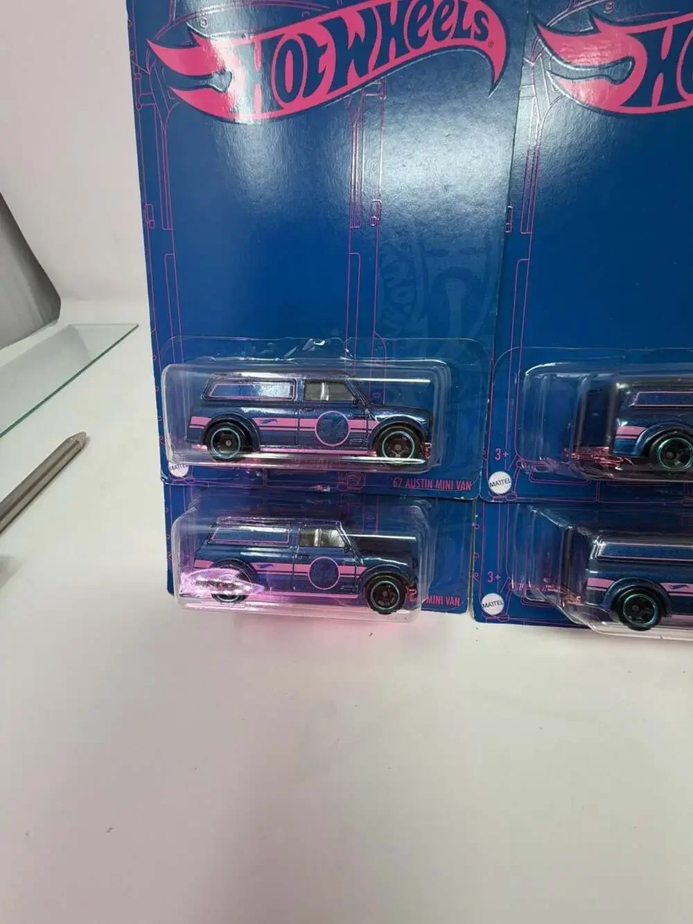Hot Wheels 54th Anniversary 67 Austin Mini Van Blue & Pink 2/5